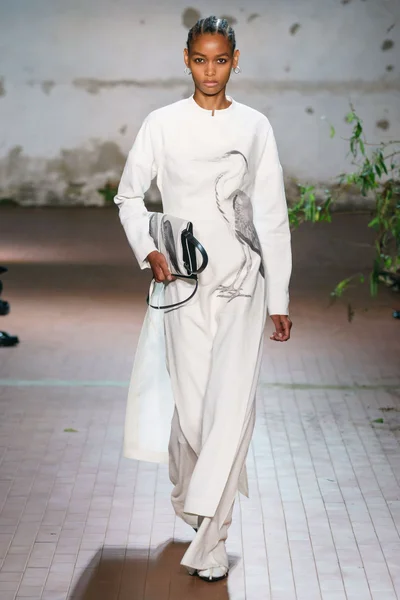 Look 5